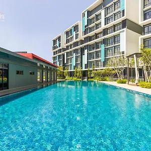 Alanis & Core Soho Klia-klia2 By Dreamscape , Sepang Ma­lay­sia